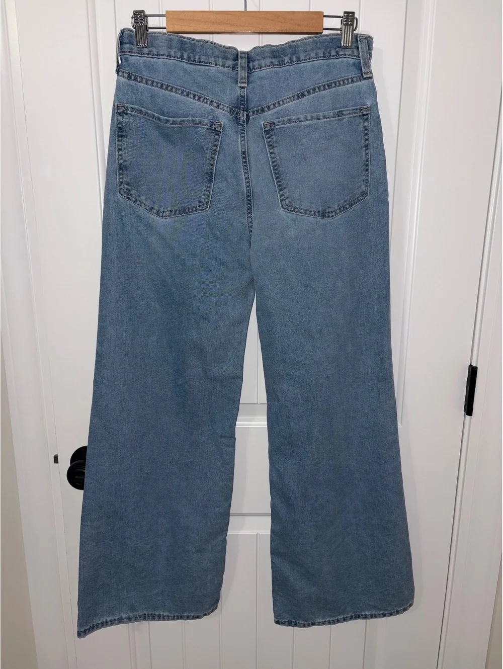 Old Navy Girl’s Light Blue Denim Wide Leg Jeans Size 18